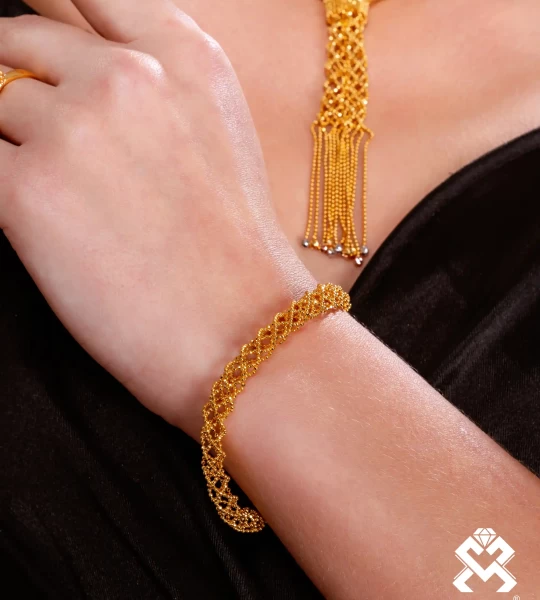 Gold Set 21k Adorned with Tassels, weight 60.31g